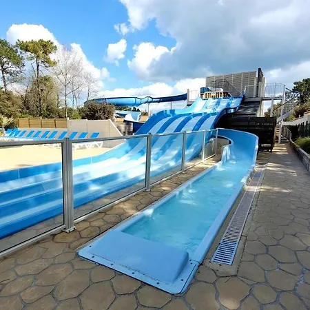 Semesterbostad Bungalow De 2 Chambres Avec Piscine Partagee Sauna Et Wifi A Jean De Monts A 3 Km De La *