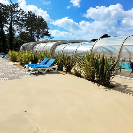 Bungalow De 2 Chambres Avec Piscine Partagee Sauna Et Wifi A Jean De Monts A 3 Km De La