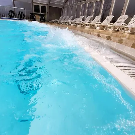 Bungalow De 2 Chambres Avec Piscine Partagee Sauna Et Wifi A Jean De Monts A 3 Km De La Semesterbostad Saint-Jean-de-Monts