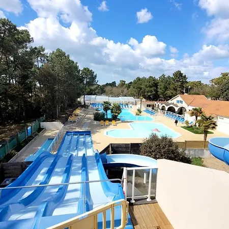 Semesterbostad Bungalow De 2 Chambres Avec Piscine Partagee Sauna Et Wifi A Jean De Monts A 3 Km De La *