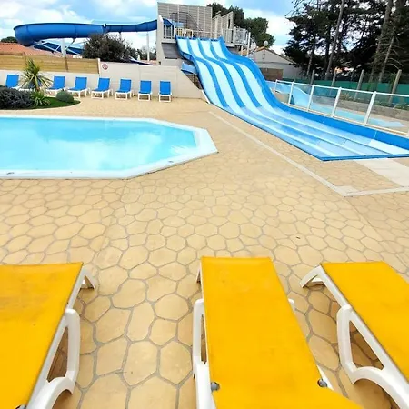 Semesterbostad Bungalow De 2 Chambres Avec Piscine Partagee Sauna Et Wifi A Jean De Monts A 3 Km De La Saint-Jean-de-Monts